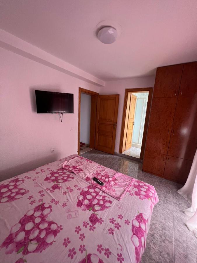 Villa Ajsa Bar Buitenkant foto