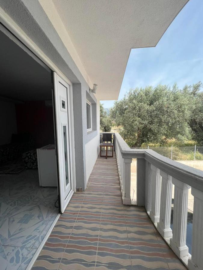 Villa Ajsa Bar Buitenkant foto